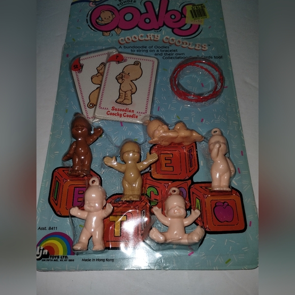 Vintage LJN Oodles Dolls 7 - 12 Coochy Coodles Figures w/Cards & Bracelet NIP - Picture 4 of 8